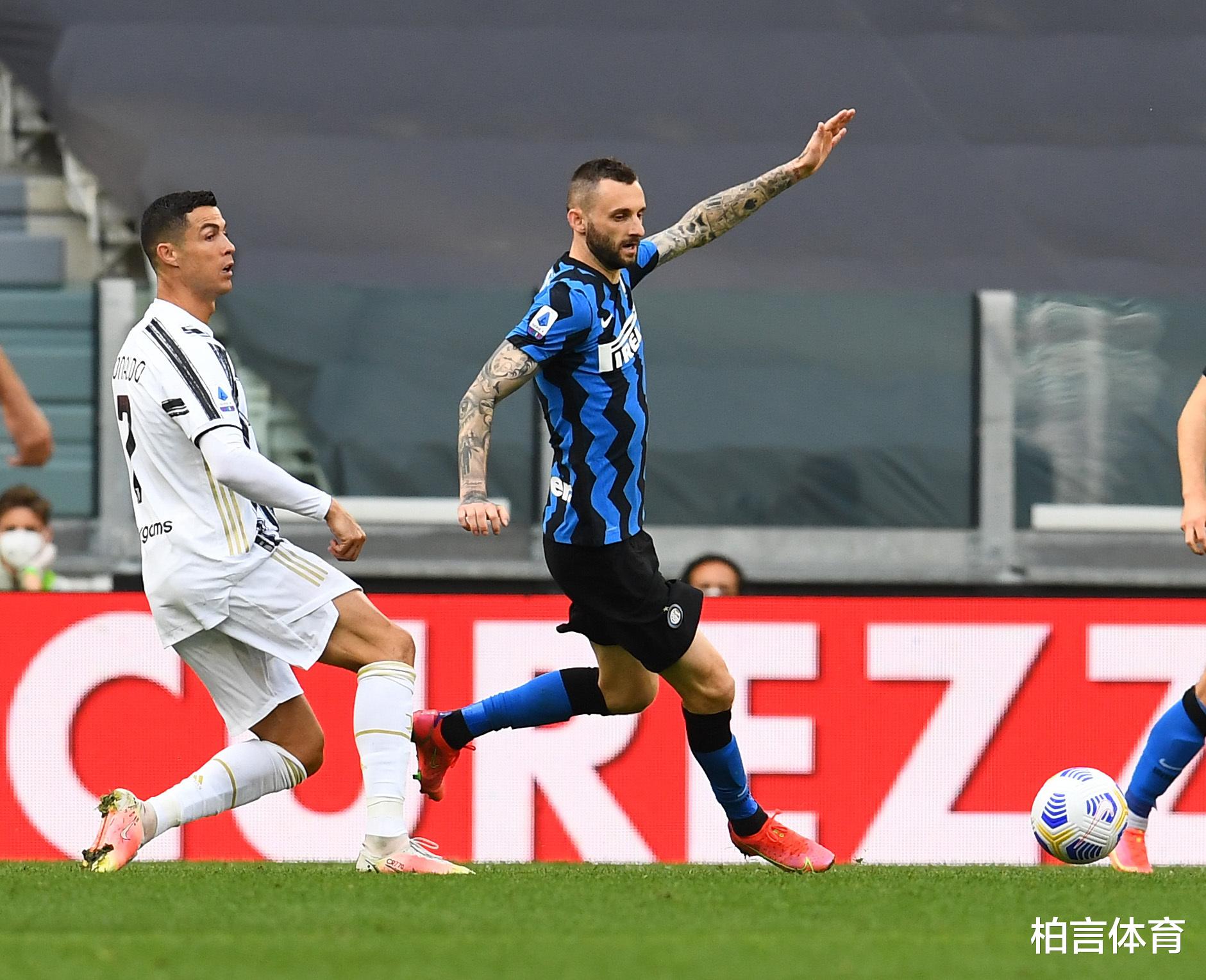 尤文图斯|3-2!裁判6次变主角,尤文图斯罪人演砸,1王牌2次疯狂续命