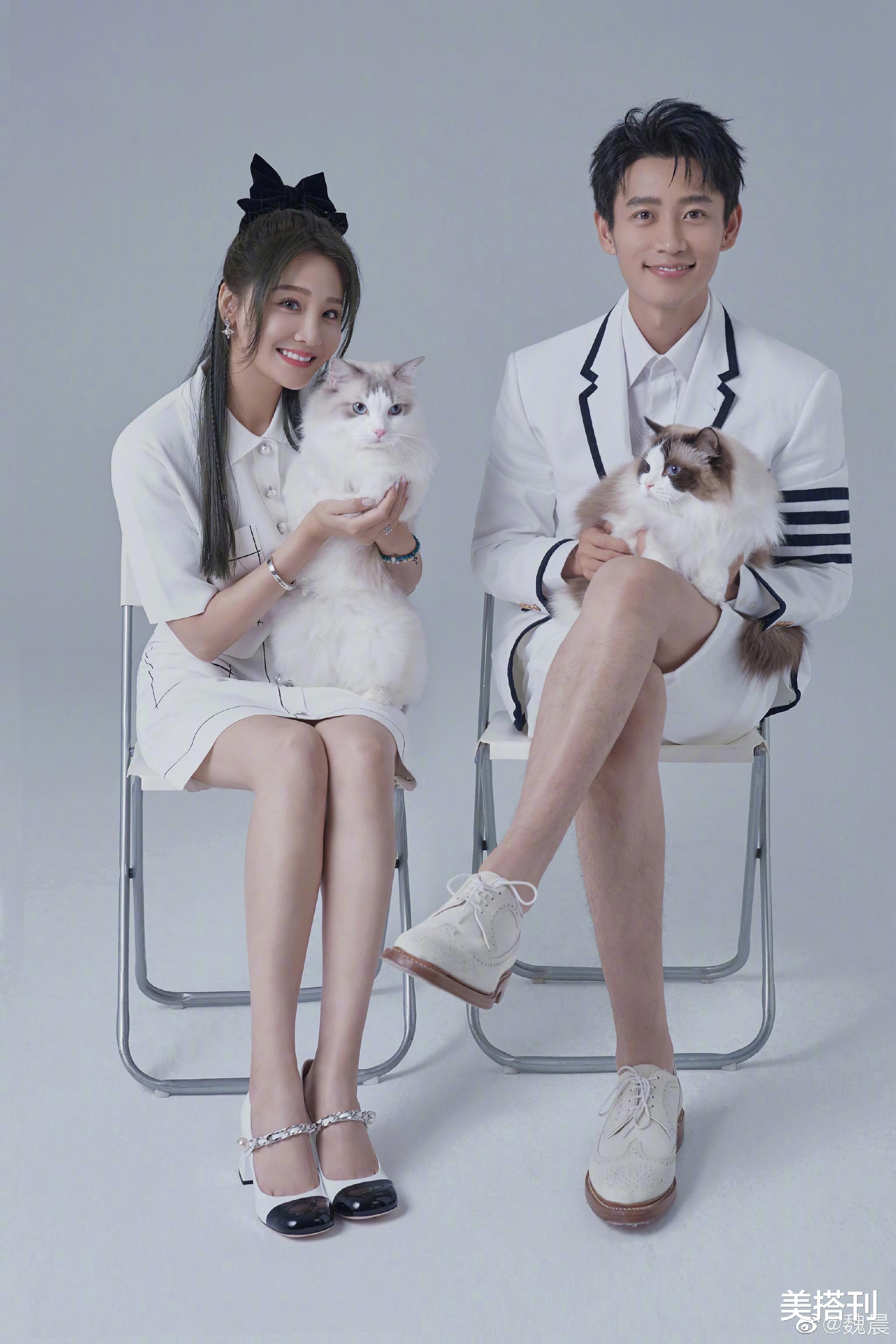 魏晨|魏晨罕见秀恩爱，七夕晒和妻子的婚纱大片，网友：两人真有夫妻相