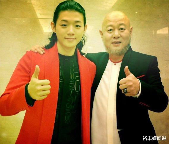 霍尊|力撑霍尊的两位艺人皆遭遇翻车！被指抛妻弃子，删博并关闭评论