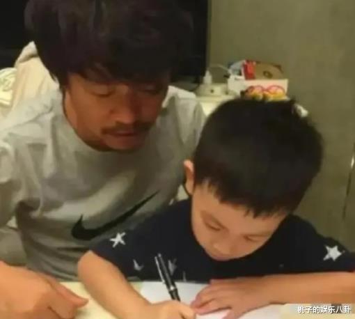 王宝强|王宝强解释为何捐款100万要加儿子的名字，儿子原来是美国籍