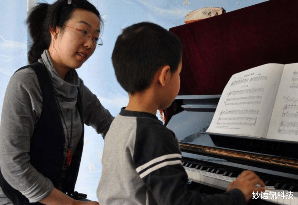 超前消费 “储蓄大国”到“负债大国”？总债务200万亿，钱都去哪了？