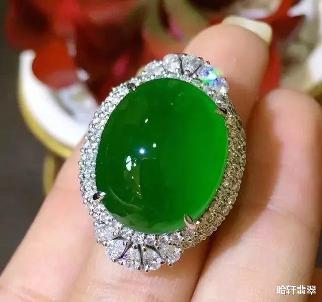 钱币|翡翠的水头为什么能够衡量种质的好坏？