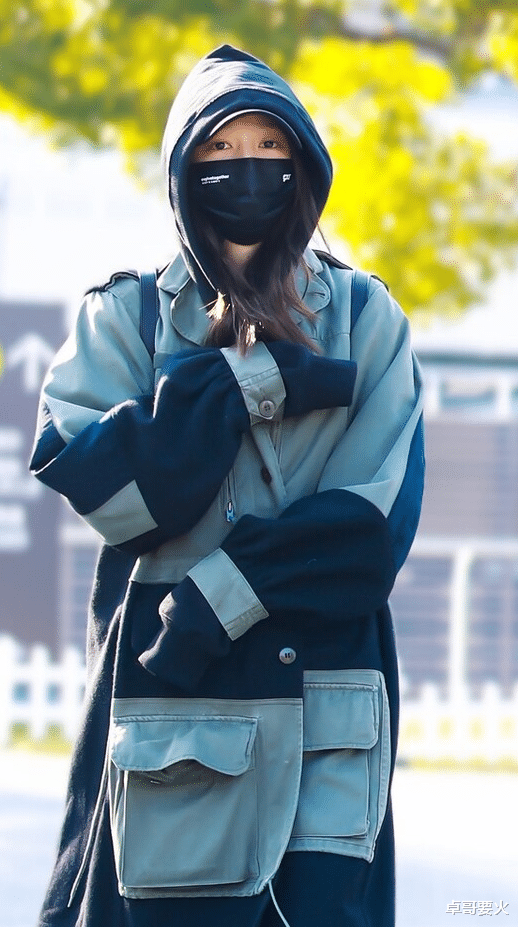 马天宇|关晓彤罕见晒机场写真照，包裹严实搭配休闲衣，又飒又低调