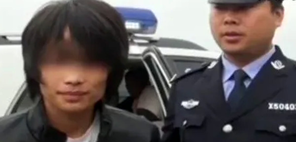 男子进入屋内发现女儿遇害,凶手是女儿堂弟