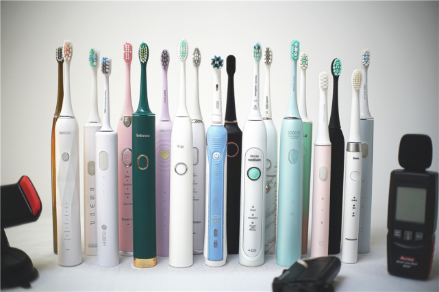 每日口腔科普|个护洛冰:实测19款电动牙刷,总结电动牙刷什么牌子好!