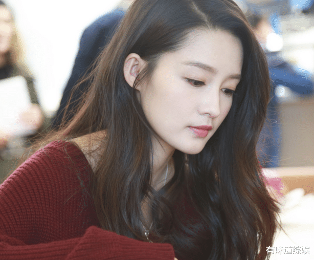 李宇春|11年前她给李沁做配角，7年后李沁给她做配，网友：风水轮流转