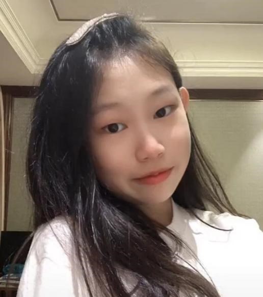 小沈陽14歲女兒近照曝光，撞臉韓國明星“金智妮”，被誇贊像公主-圖2