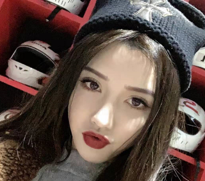 孙雨|曝BY2妹妹吞药自杀！被紧急送往医院洗胃抢救，瘫坐轮椅上状况不明