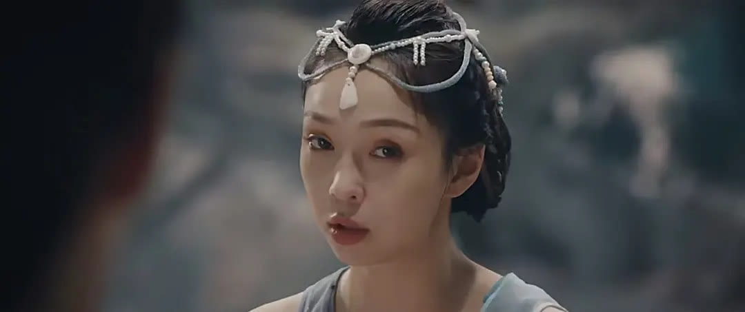 东海人鱼传2|又一部网大横空出世，全靠女演员“穿着”博眼球，演技真令人尴尬