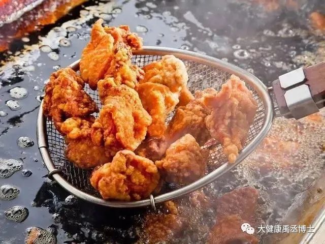 禹丞聊健康|4类食物正在偷偷堵住你的血管，医生提醒：40岁之后最好少吃！
