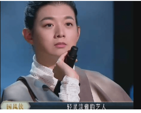 霍尊|霍尊的公关连犯三个大错，已经宣布退圈，再折腾有什么好处