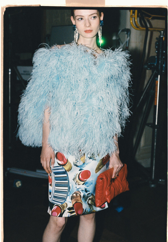 BiuFashion|2021秋季流行趋势:羽毛元素,多种搭配任选,提早享受新潮服饰