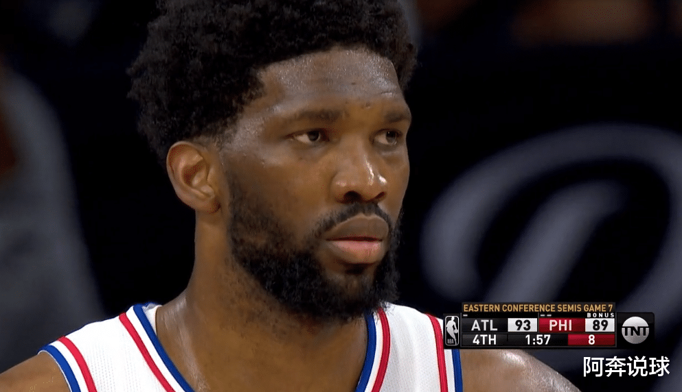 西蒙斯|忍无可忍！恩比德赛后罕见发声，短短54字直指西蒙斯，让人心疼