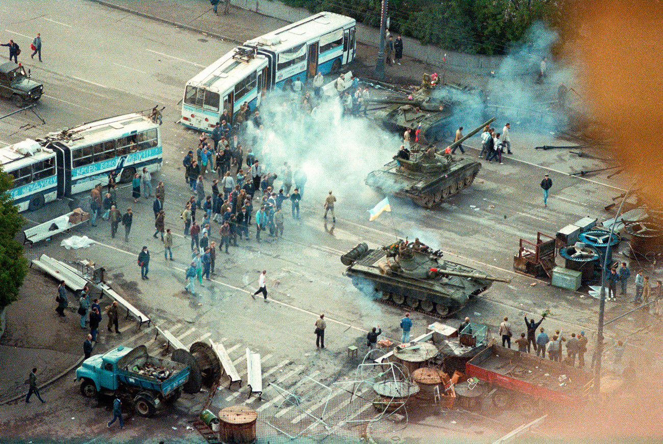 海鲜酸菜桶面|航天员谢尔盖：最后一位苏联公民，他返回地球时祖国已经解体一年了！