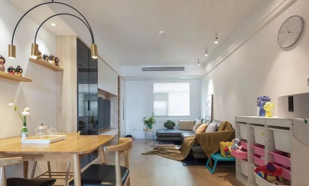 103㎡新房装修,阳台并入客厅,整体宽敞大气!