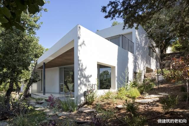 设计师|完全契合于地形的住宅:由低到高、从开放到私密层层递进