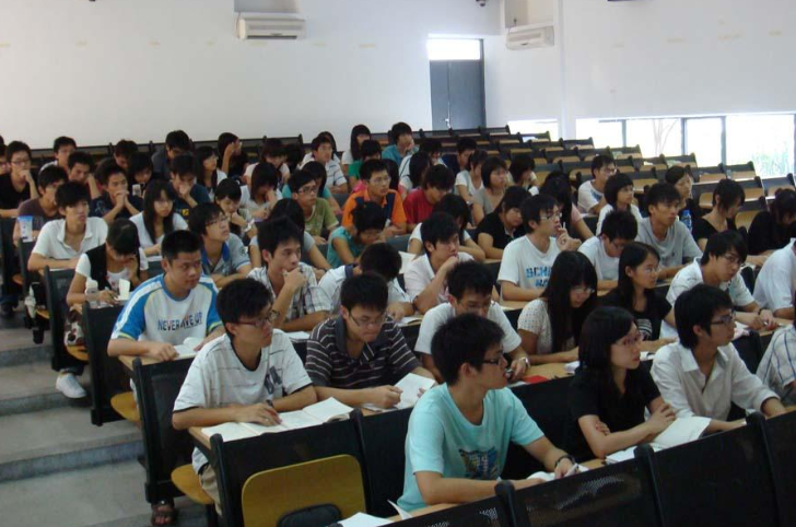 大学生|4个岗位听起来像“铁饭碗”，实际上是临时工，毕业生报考需留意