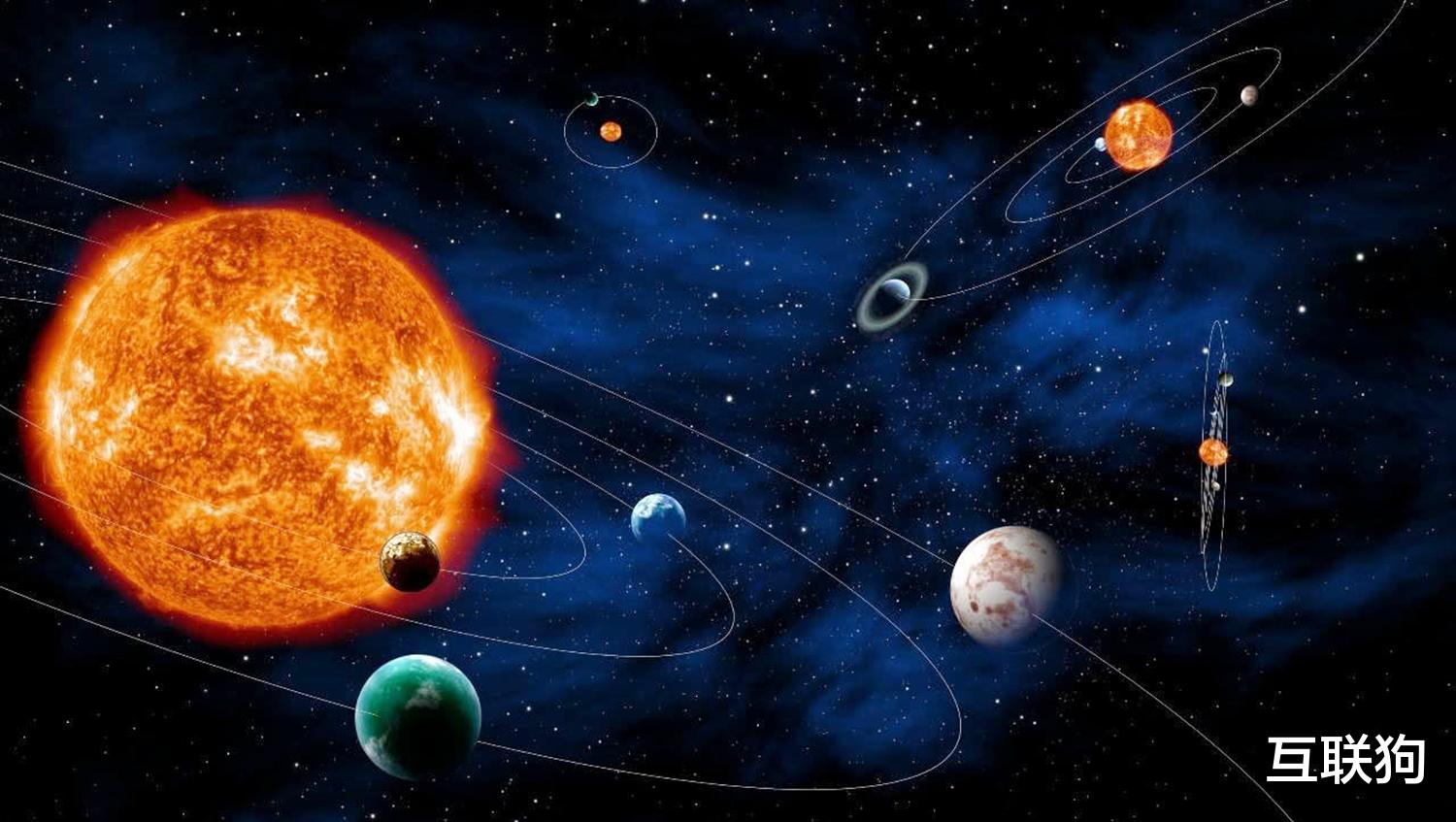 翟志刚谈出舱,担心地球飘走,60万亿亿吨的地球如何飘在宇宙中?
