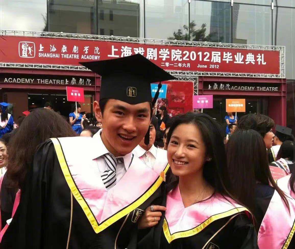 520官宣的第二對！王彥霖與大學同學結婚，前不久被拍到逛婚紗店-圖2