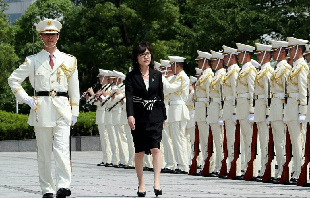 日本自衛隊為女軍人制作專用的孕婦軍裝，真是人性化制度嗎？-圖5