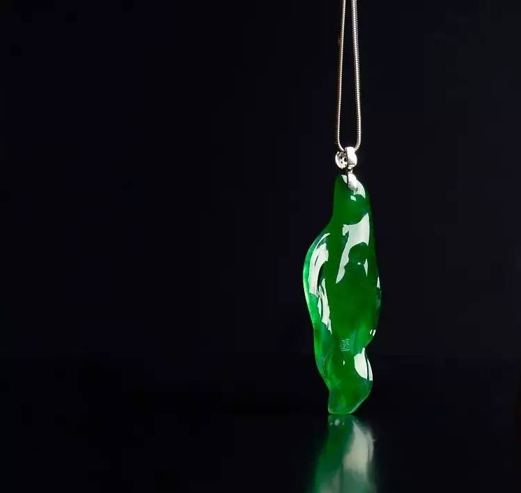 翡翠|人间至味是清欢，玉极莫过帝王种，关于极品翡翠你知道多少？