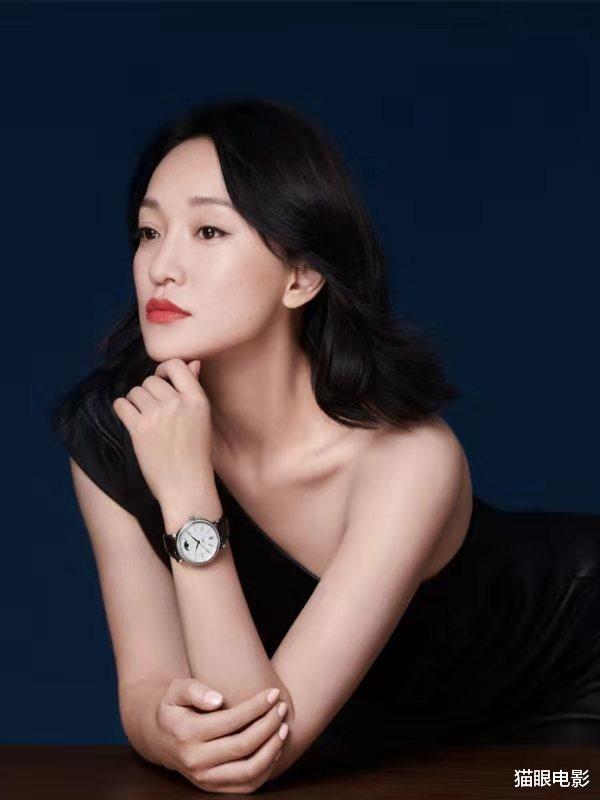 周迅|46岁周迅生图太能打，天生底子好让人羡慕，网友：连皱纹都那么美