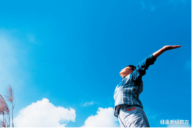 健康新经官方|吃1口等于吃10斤牡蛎，医生建议：老烟民不妨多吃，越吃肺越干净