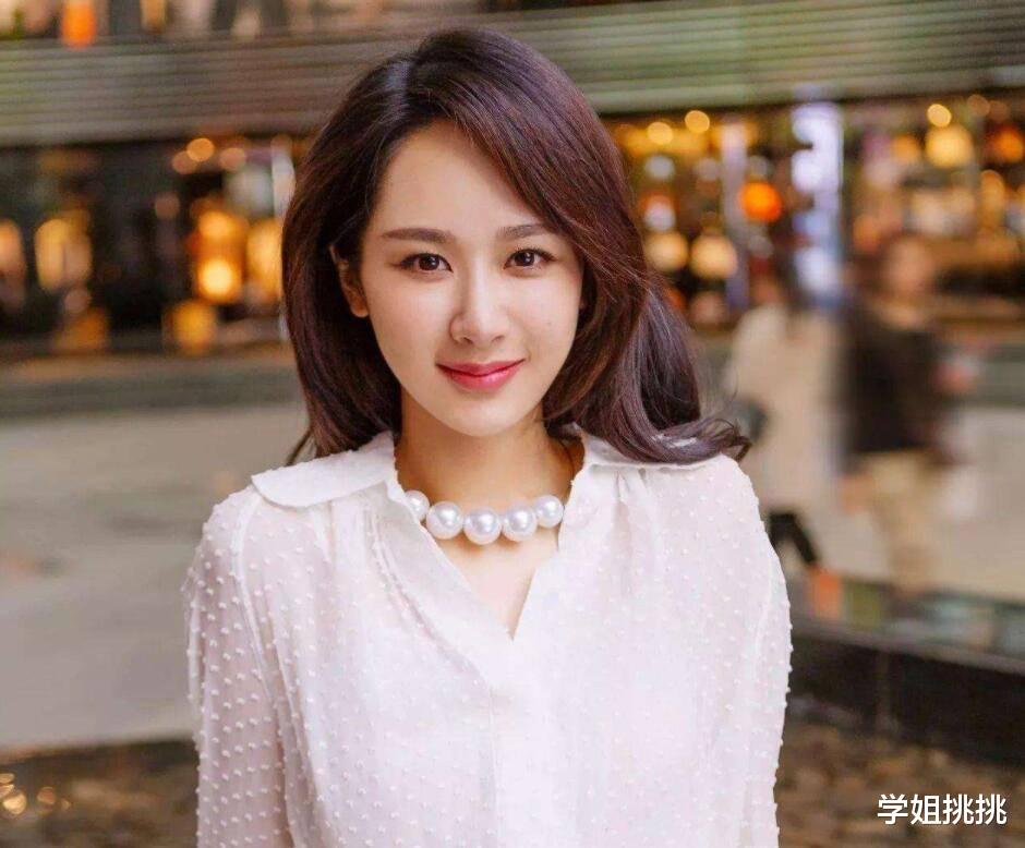 |你是扎头发好看，还是披头发好看，看看周洁琼和杨紫就知道了