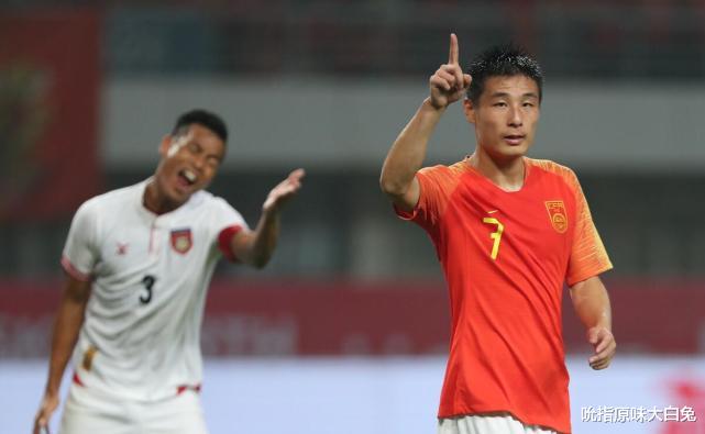 李鐵|央視5直播國足VS關島，踢442首發將是誰？李鐵扛起里皮丟下的包袱