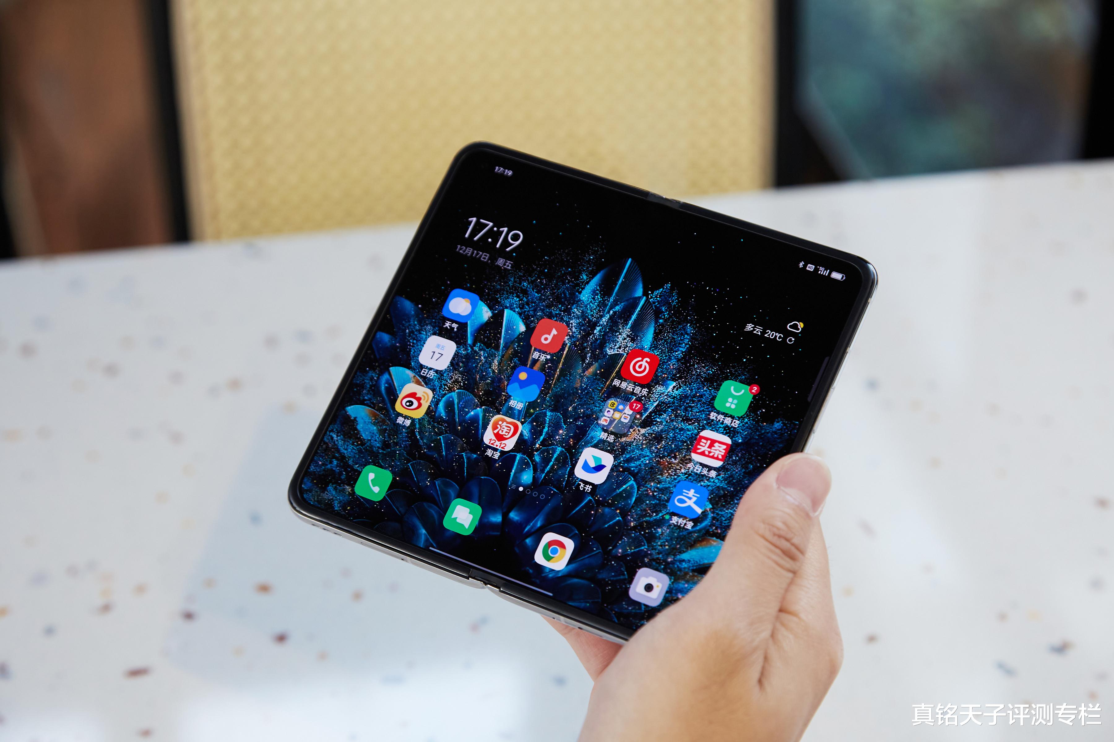 安卓|小尺寸OPPO Find N优势在哪？对比三星华为，绿厂设计真不是盖的