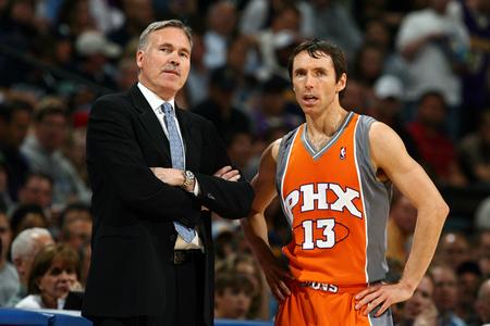 姑且慕容|NBA历史上有没有既拿过得分王，又拿过助攻王的球员？怎么看？