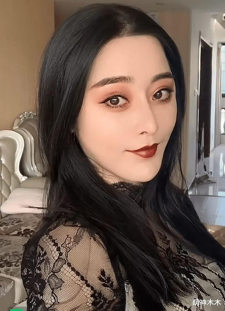 迪丽热巴|女网红整容成“范冰冰”，自曝花费100万，却被网友吐槽像蜡像