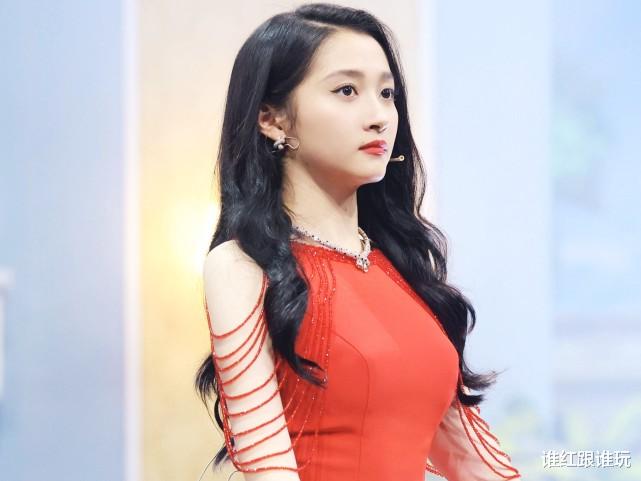 鹿晗|她23岁，他31岁！关晓彤深夜为鹿晗庆生，原来在等这个时间点