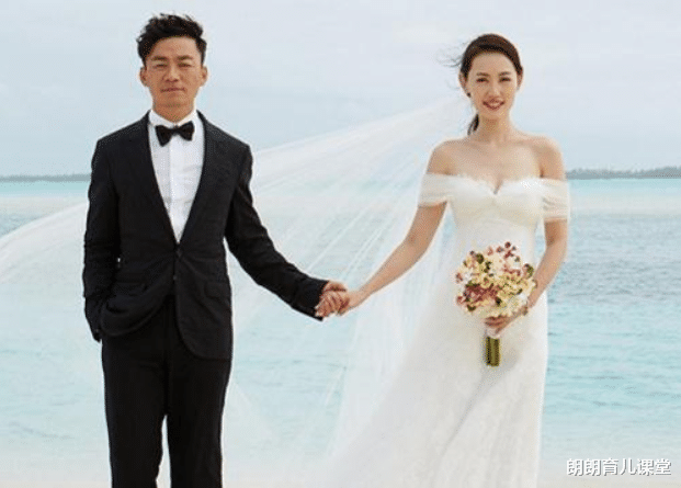 王宝强|离婚4年：王宝强养儿子，马蓉养女儿，如今兄妹俩差距太明显