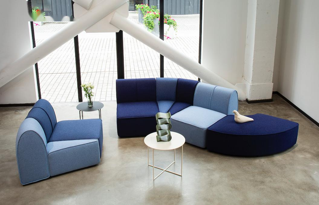 根据家里人口设计的客厅，舒适实用还温馨，邻居都表示羡慕