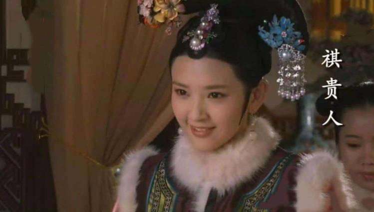 唐艺昕|10年前演《甄嬛传》,10年后露面《小敏家》,仍是熟悉的酒窝女神