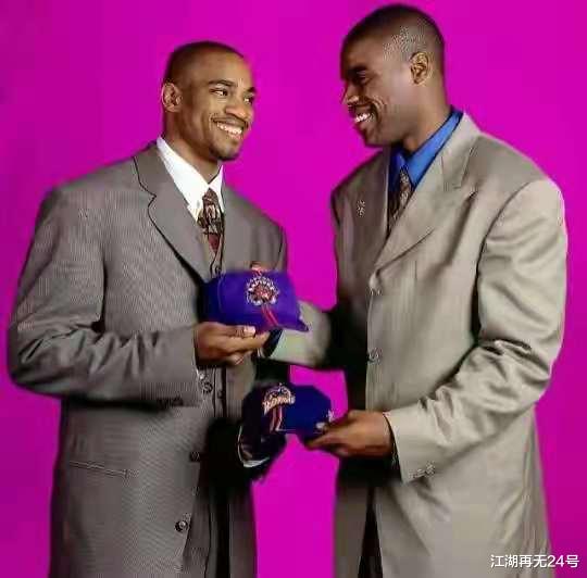 女孩 强如诺天王98年首轮第9顺位被选中，那排在他之前的8人成就如何？