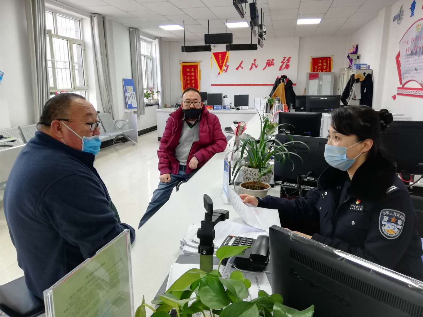 蜀黍观察 “博湖阳光警务”让居民办事不跑第二趟