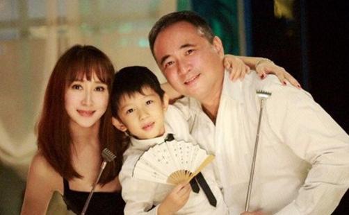 唐嫣|她因长得太美被国外首富娶回家，丈夫为让她睡好觉，甘愿切除器官