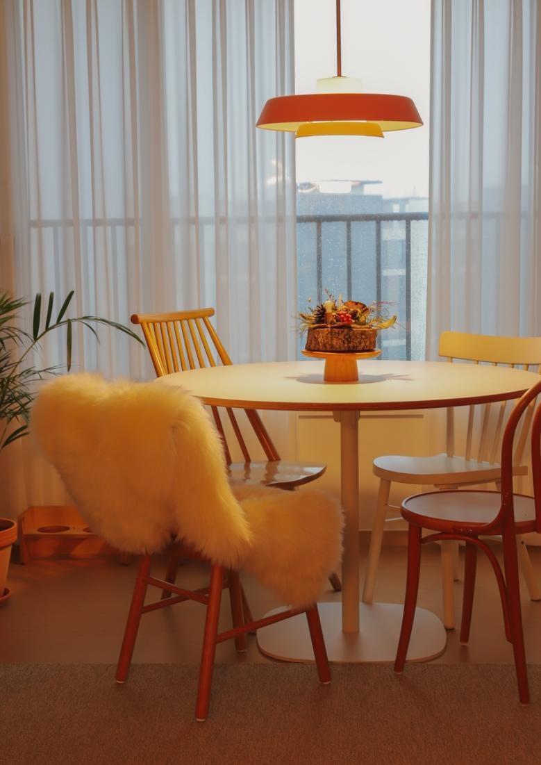 一眼相中这100㎡房,复古北欧风,客厅舍弃电视茶几,带孩子住刚好