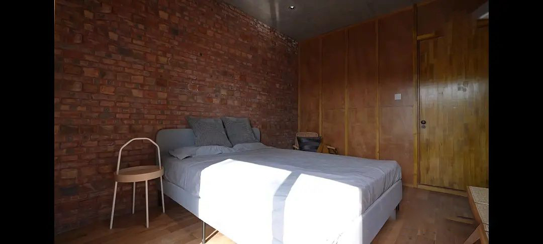 花农村老人 132 万却改造成毛坯房，网友：设计师含泪赚了131万