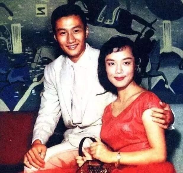 谢贤|“花花公子”谢贤：曾人气比李小龙还高，女友更是一个比一个年轻