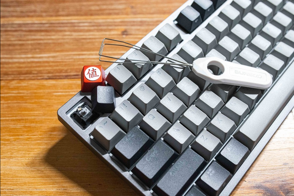 生活评测|繁星点点，杜伽K310白光限定版-Cherry银轴机械键盘