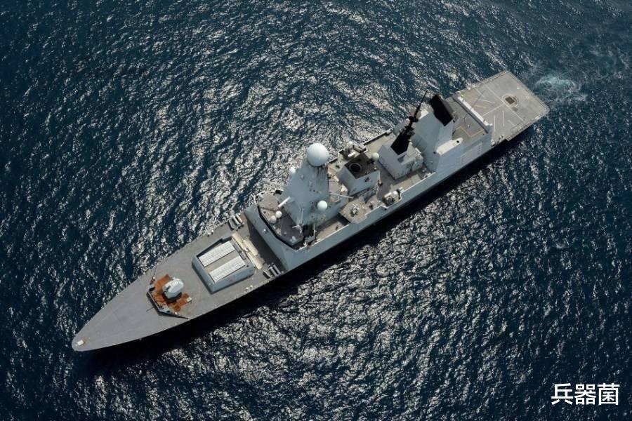 驱逐舰|日本驱逐舰只有32单元垂发，可惜了优秀的火控雷达，只能开火两次