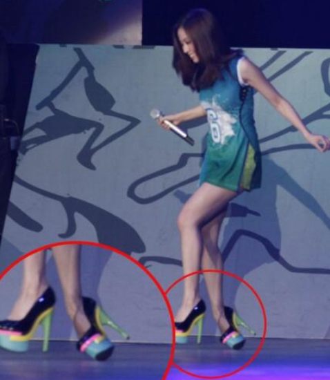 明星素颜|“卑微女孩”张靓颖,被前夫“渣”了15年,转身爱上前伴郎