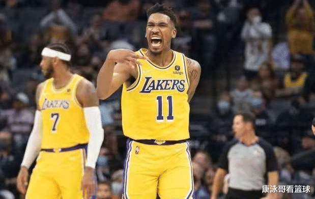 科斯塔|25分+22分！恭喜老詹，再獲年輕版JR史密斯，湖人這簽約賺大發(fā)了