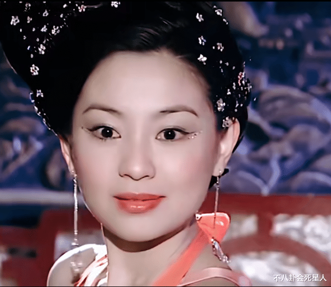 宋慧乔|韩国女神遇到中国美人只有输的命！宋慧乔被吊打，蔡琳比不过丫鬟