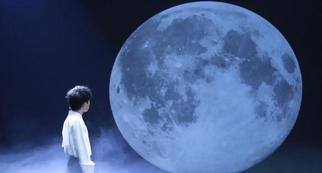 周深|周深:优质形象成大热门人选,同时现身4个电视台2021中秋节晚会