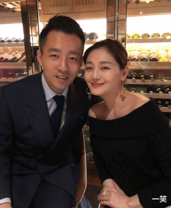 大S 大S离婚后状态回春，小S曝大S近况：瘦身成功变“杉菜”