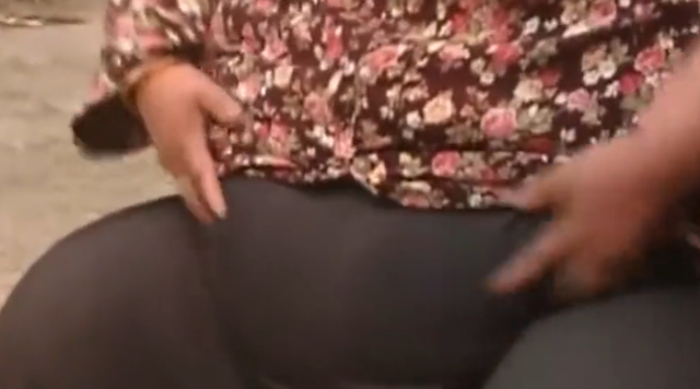 短发 300斤女人被丈夫嫌弃要和她离婚,无奈只能跪求婆婆,让儿子别离